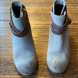 Dolce Vita ankle booties